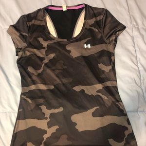 Under Armour tshirt